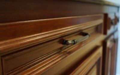 Cabinet Refinishing vs. Refacing: What’s the Difference?